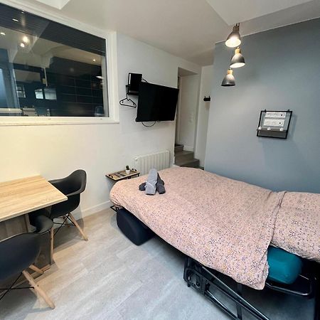 Escapade Romantique - Jacuzzi Et Parking Prive - 002 Apartment Rouen Exterior photo